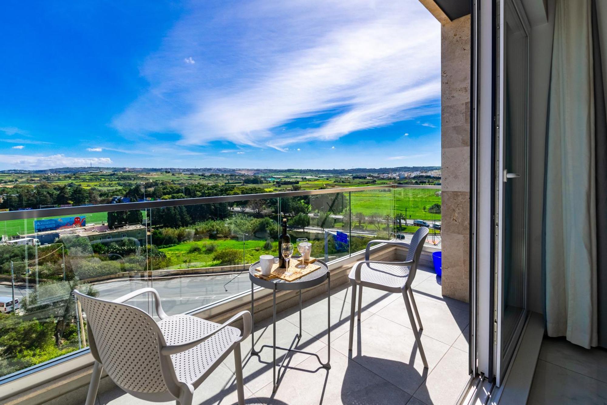 New Spacious Apartment With Amazing View Bugibba St. Paul's Bay Esterno foto